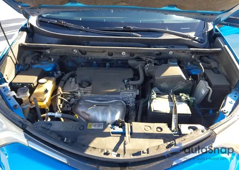 2017 Toyota Rav4 Le z USA, uszkodzony, nr VIN JTMZFREV9HJ101087